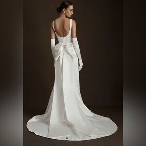 Wtoo by Watters Laurie satin wedding gown